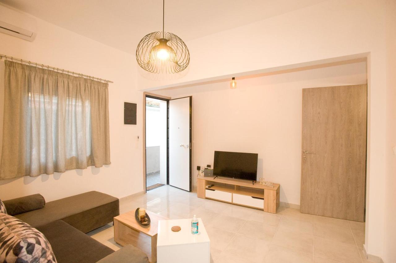 Sea Gem Apartment 1 Néoi Epivátai Exterior foto