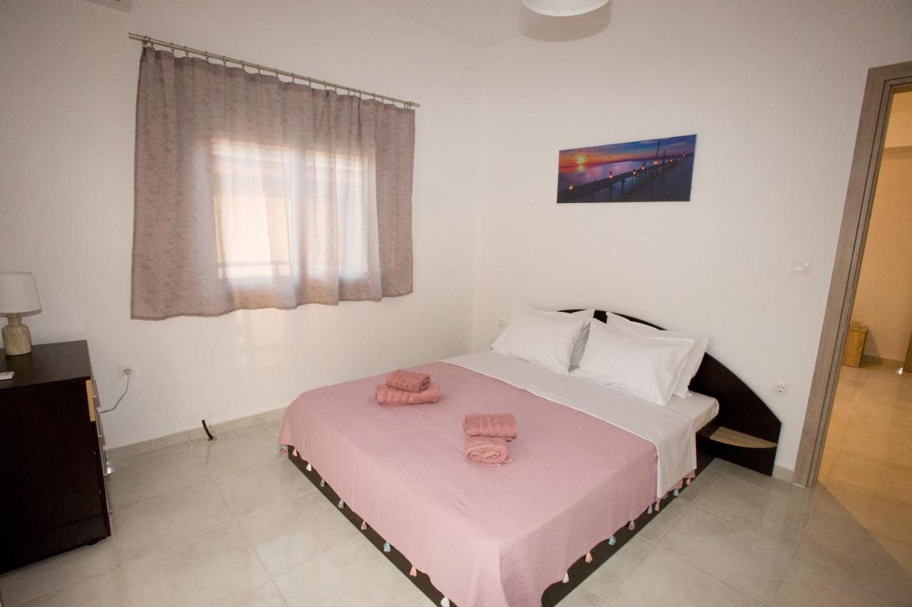 Sea Gem Apartment 1 Néoi Epivátai Exterior foto